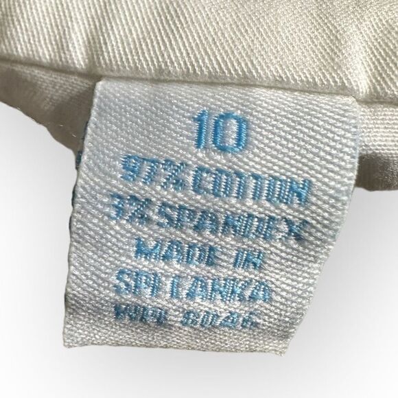 Jennifer Moore White Skort built in belt Size 10 cotton/spandex blend - Picture 6 of 7